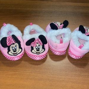Girls Minnie Mouse Slippers 🎀🎀🎀 $7 each